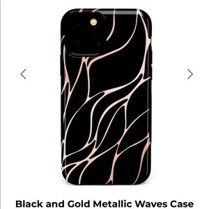NWT Casely Bold iPhone 11 Pro, Black & Gold Metallic Waves